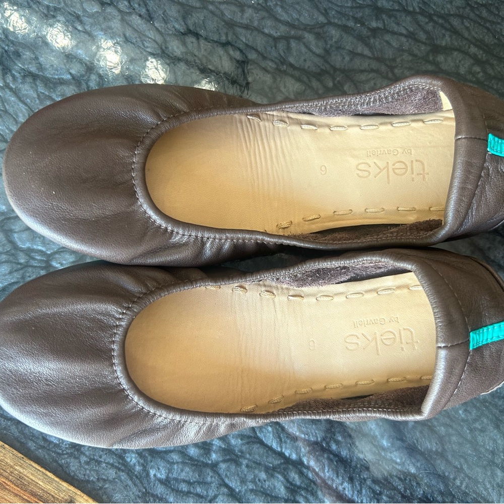 Tieks size 6 dark brown lightly worn